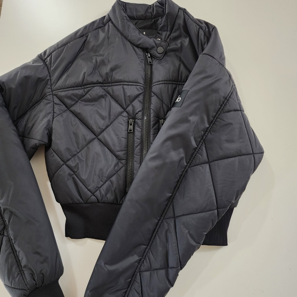 ALO Yoga snowrider puffer jacket - Picture 9 of 15